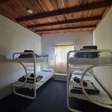 Strahan Backpackers Luaran gambar
